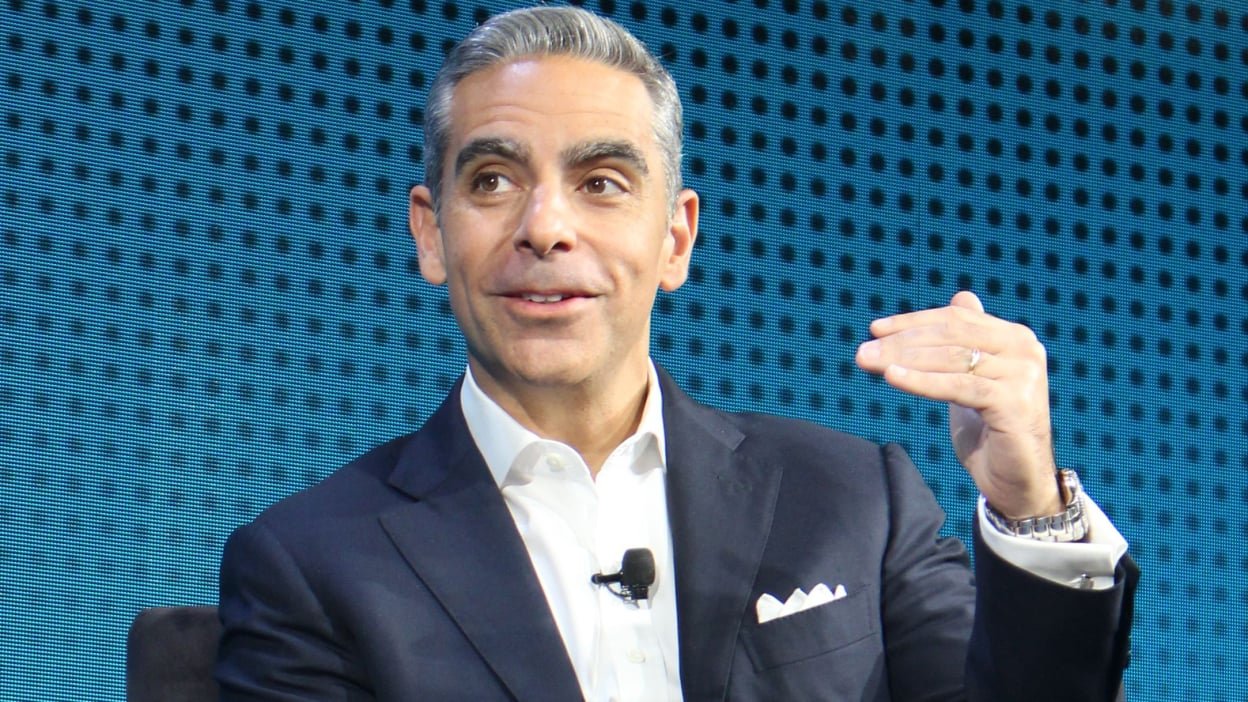 Facebook exec blasts WhatsApp founder for being 